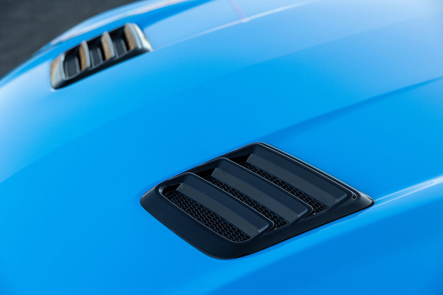 Roush 2018-2023 Ford Mustang Hood Heat Extractors - Gloss Black