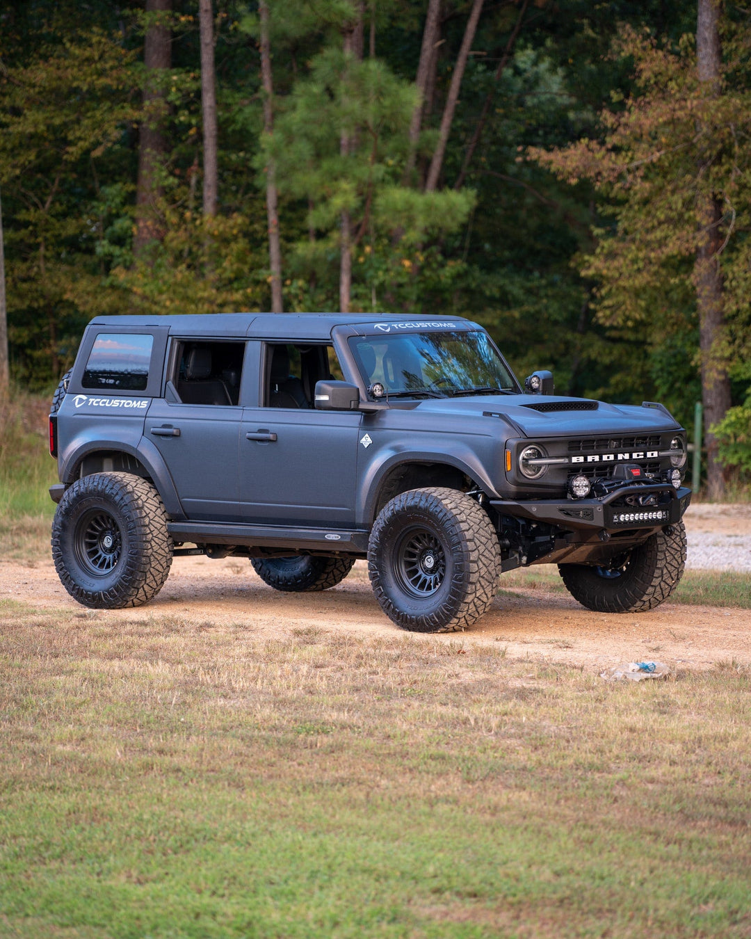 Power Deployable Steps - Rock Sliders - 2021-2023 Ford Bronco 2-door and 4-door
