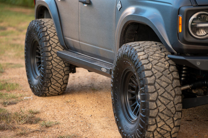 Power Deployable Steps - Rock Sliders - 2021-2023 Ford Bronco 2-door and 4-door