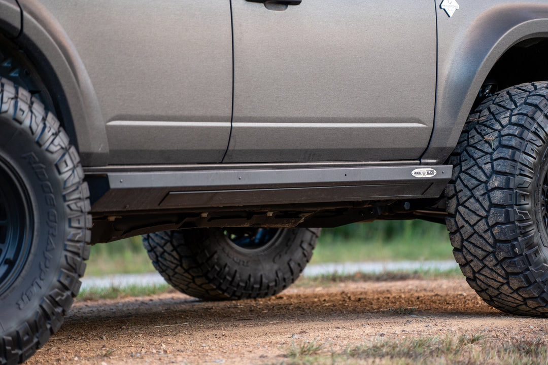 Power Deployable Steps - Rock Sliders - 2021-2023 Ford Bronco 2-door and 4-door