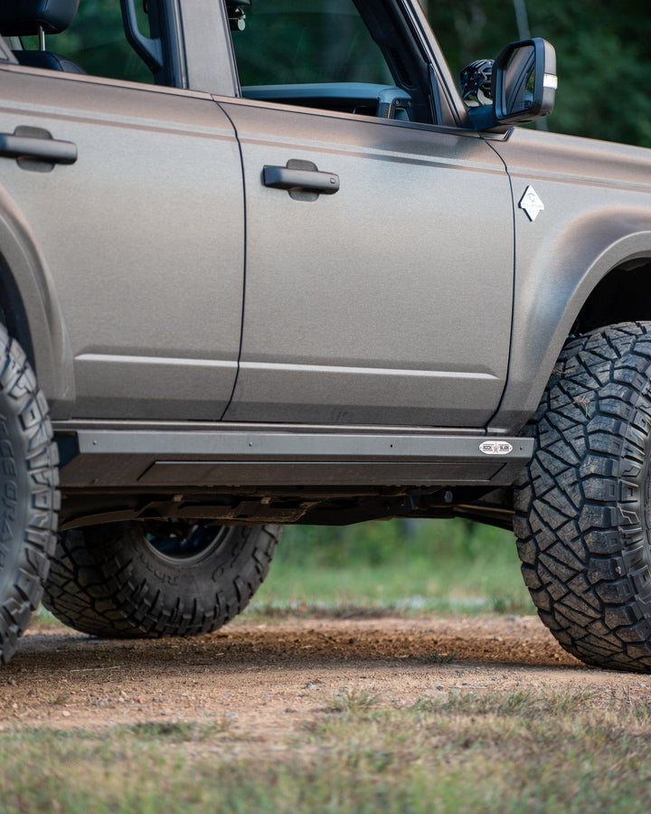 Power Deployable Steps - Rock Sliders - 2021-2023 Ford Bronco 2-door and 4-door