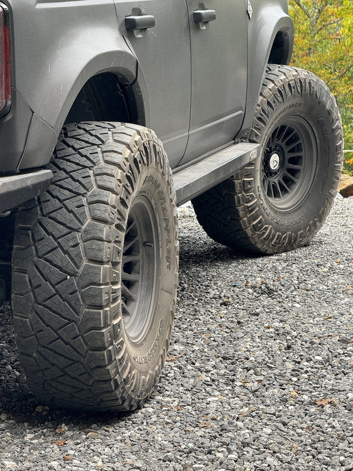 Power Deployable Steps - Rock Sliders - 2021-2023 Ford Bronco 2-door and 4-door