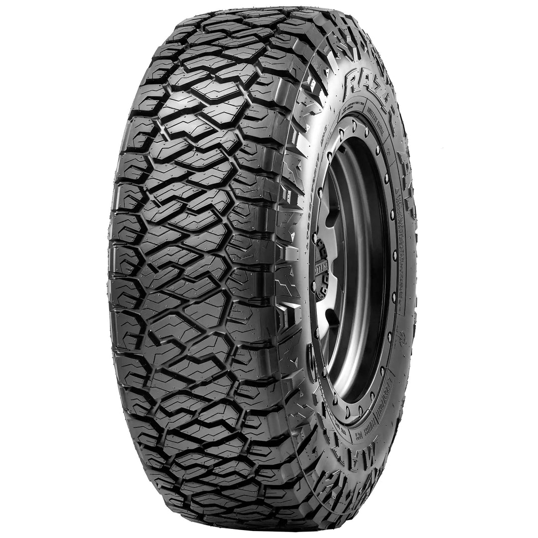 Maxxis RAZR AT 35x12.50R17LT - Ford F-150 Raptor