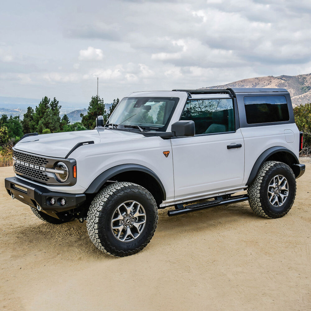 WESTIN - PRO TRAXX 4 Oval Nerf Bars - 2021-2024 BRONCO 2DOOR