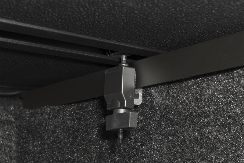 Extang 17-19 Ford F-250/F-350 Super Duty Long Bed (8ft) Solid Fold 2.0