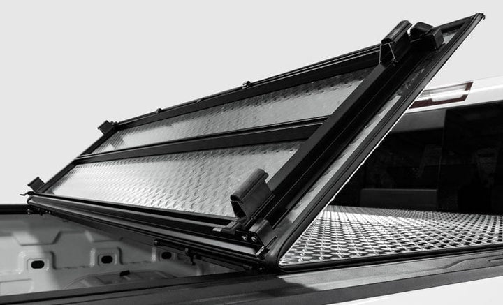 Access LOMAX Tri-Fold Cover 2021-2023 Ford F-150