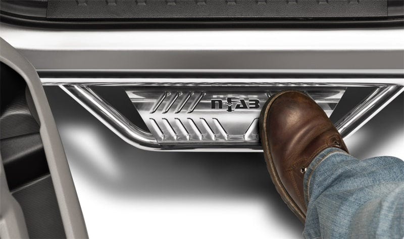 N-Fab Podium SS 2017-2022 Ford F-250/F-350 Super Duty Crew Cab 6.75ft Bed - Polished Stainless - 3in