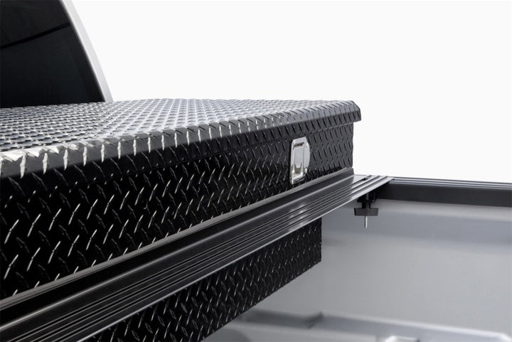 Extang 17-19 Ford F-250/F-350 Super Duty Short Bed (6-3/4ft) Trifecta Toolbox 2.0