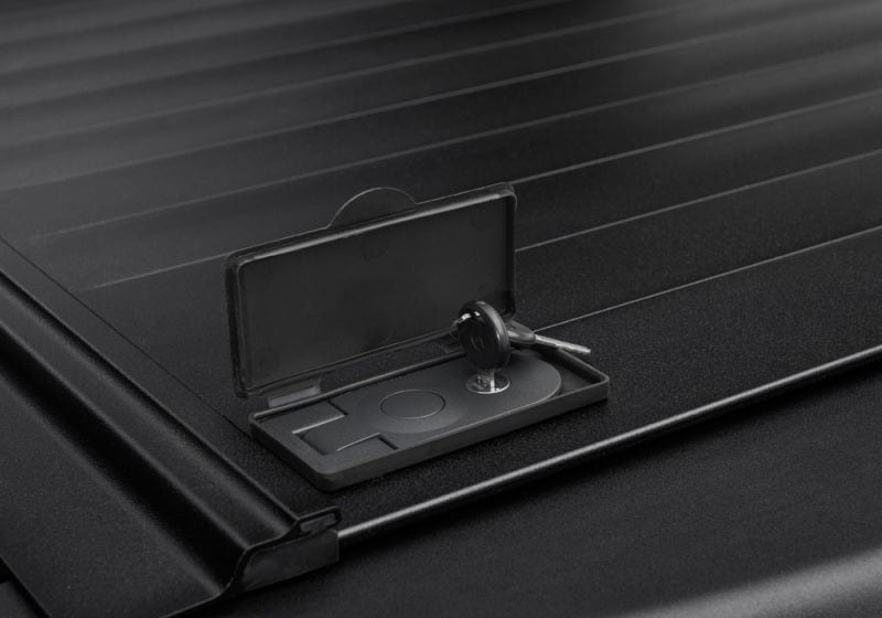 Retrax 2021-2023 F-150 Super Crew/Super & Reg Cab 6.5ft Bed w/ Stake Pocket (Alum Cover) RetraxPRO MX