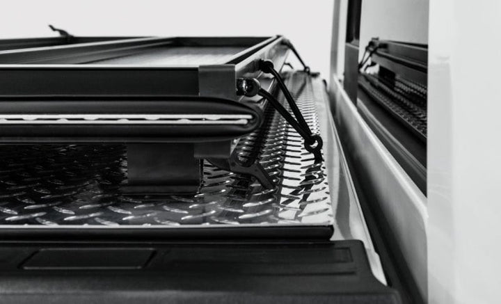Access LOMAX Tri-Fold Cover 2021-2023 Ford F-150
