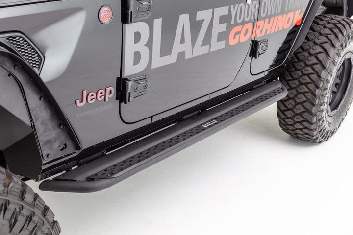 Go Rhino 2015-2023 Ford F-150 Dominator Extreme DSS SideSteps Complete Kit w/SideStep + Brkts
