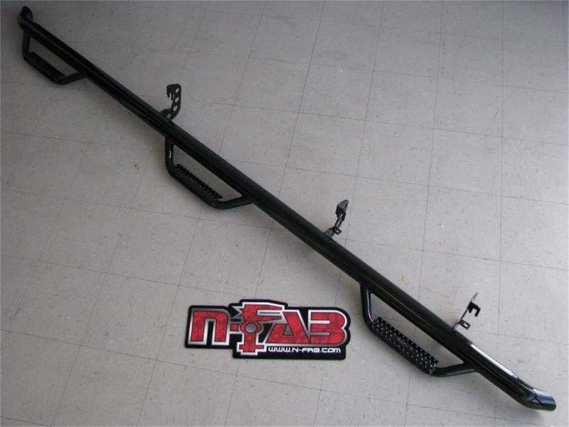 N-Fab Nerf Step 2015-2023 Ford F-150 SuperCrew 5.5ft Bed - Gloss Black - Bed Access - 3in
