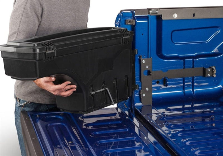 UnderCover 17-22 Ford F-250/F-350 Drivers Side Swing Case - Black Smooth