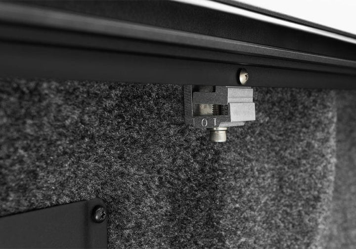Roll-N-Lock 2021-2023 Ford F-150 67.1in E-Series Retractable Tonneau Cover