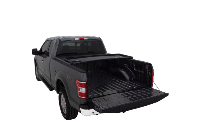Lund 2019 Ford Ranger (6ft Bed) Genesis Elite Tri-Fold Tonneau Cover - Black