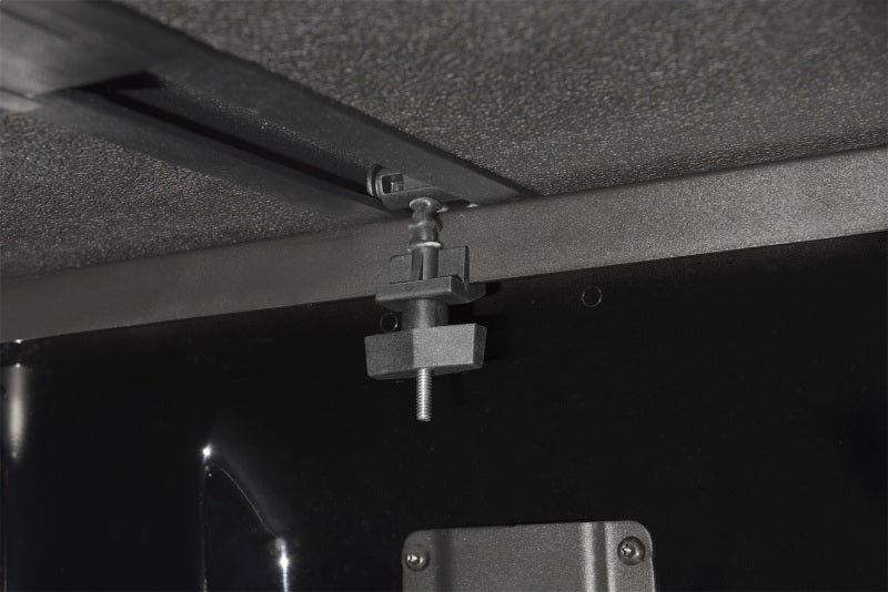 Extang 2021-2023 Ford F-150 (6ft 6in Bed) Solid Fold 2.0