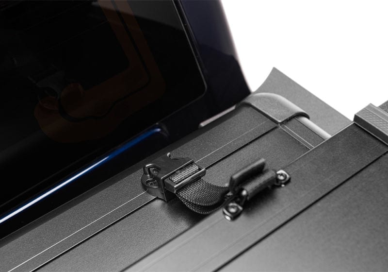 UnderCover 2021-2023 Ford F-150 6.5ft Triad Bed Cover